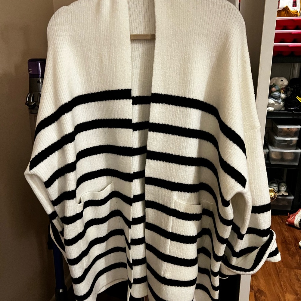 Commense White & Black Striped Open-Front  Cardigan